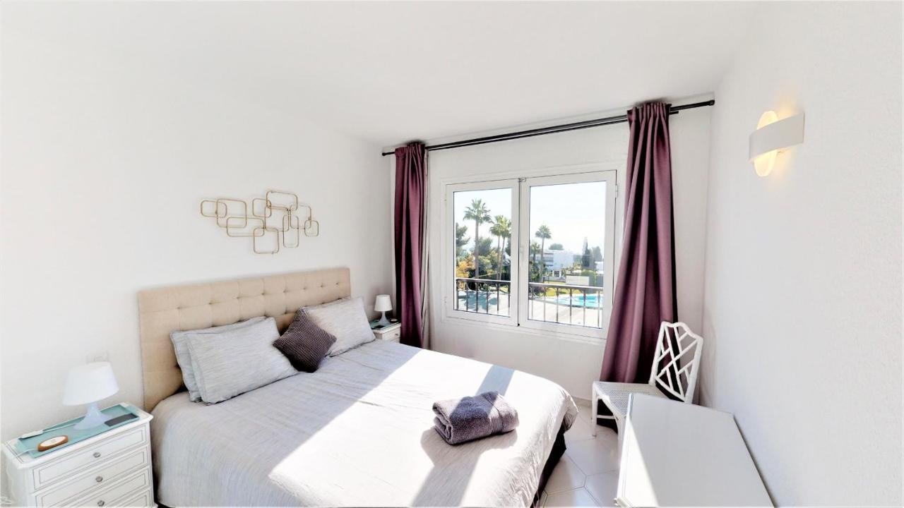 Top Floor Apartment - Amazing Sea View Sitio de Calahonda المظهر الخارجي الصورة