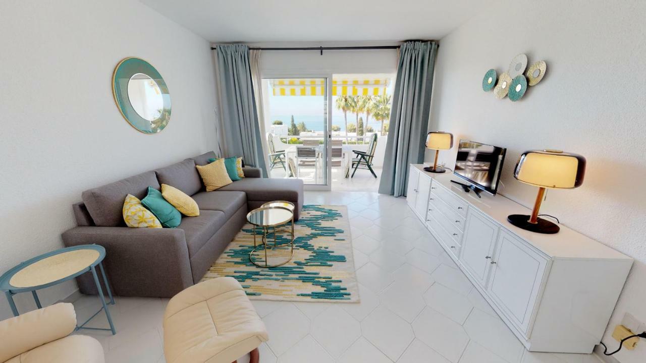 Top Floor Apartment - Amazing Sea View Sitio de Calahonda المظهر الخارجي الصورة