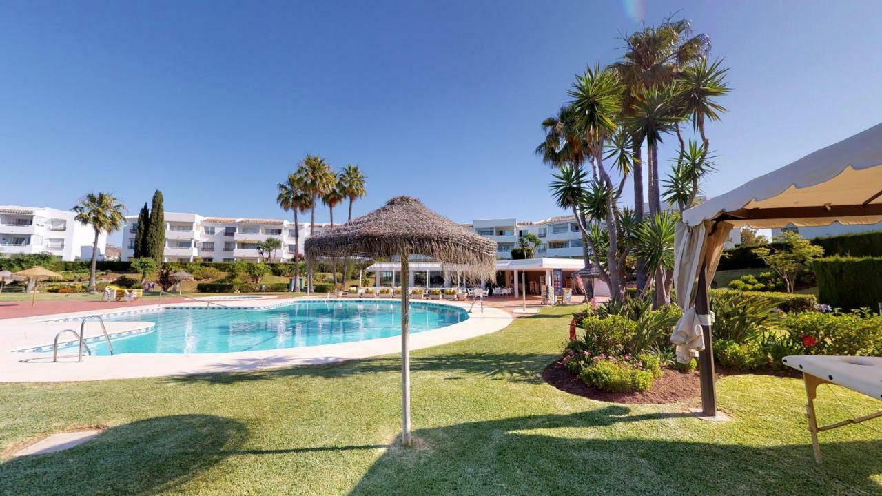 Top Floor Apartment - Amazing Sea View Sitio de Calahonda المظهر الخارجي الصورة